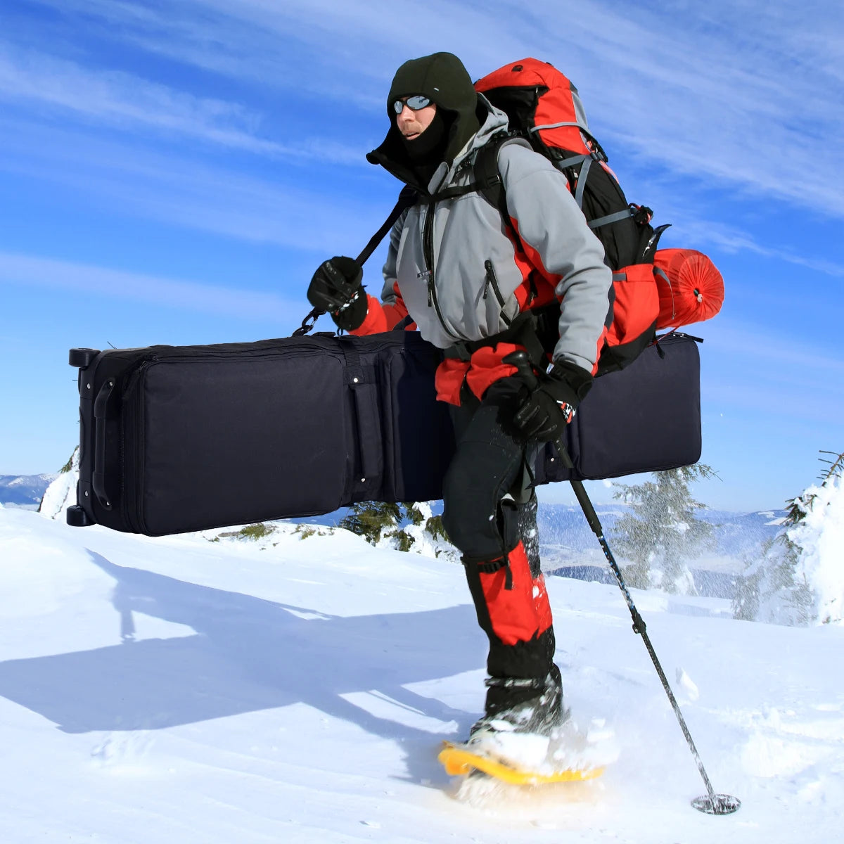 DASHINGNOAH Fully Padded Waterproof Wheeled Snowboard Travel Bag